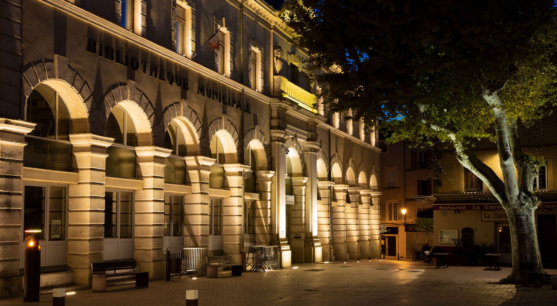 flux lighting apt finances publiques place x line up encastre