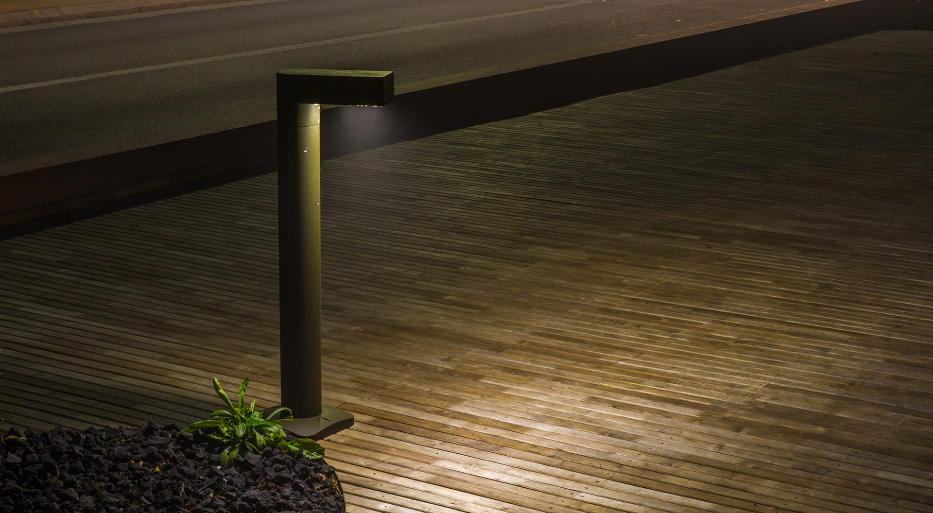 flux lighting pont eclairage urbain architecture paysage borne lanterne route cheminement chemin pieton